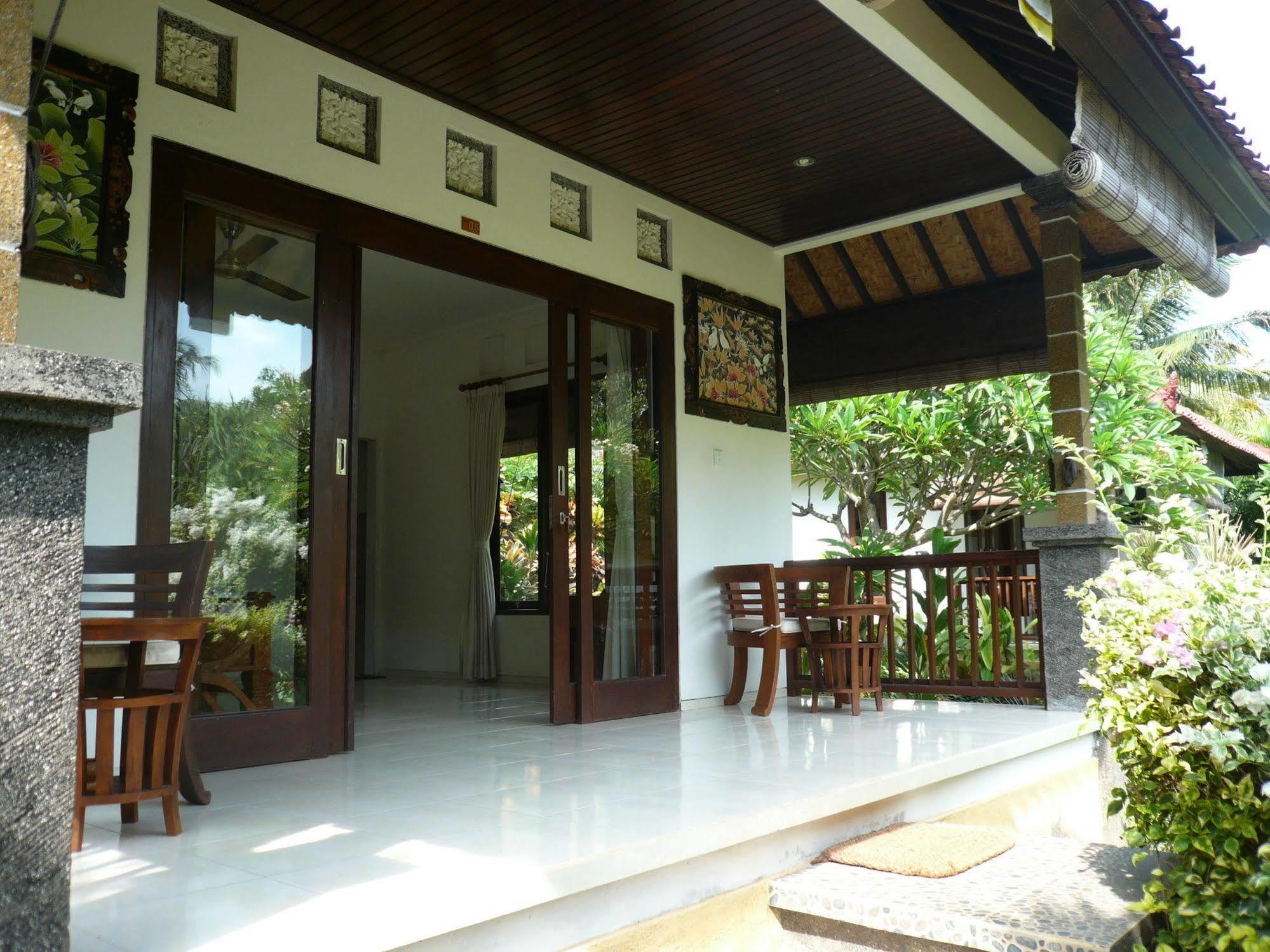 Di Abian Resort Amed Exterior foto
