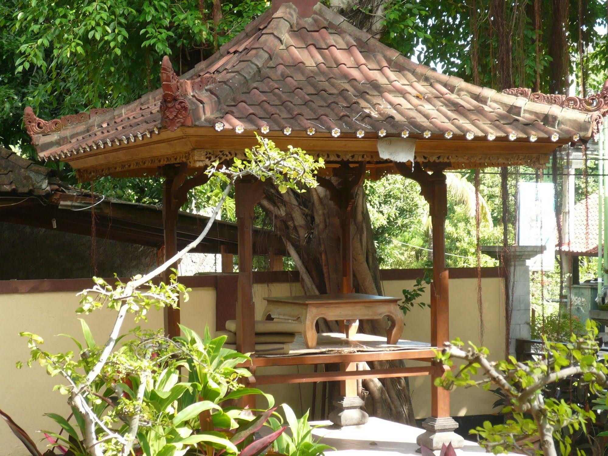 Di Abian Resort Amed Exterior foto